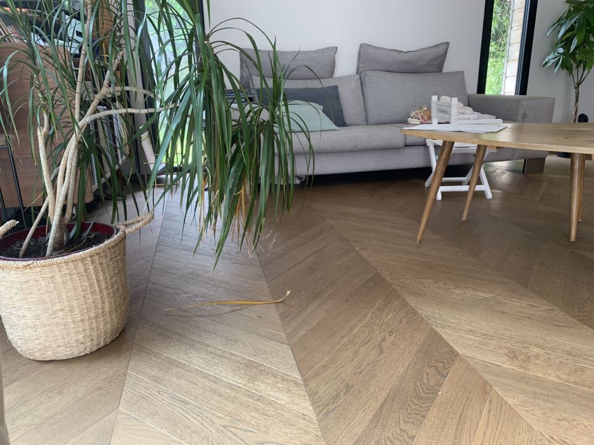 PARQUET EN POINT DE HONGRIE ET CARRELAGE EN RENOVATION - Corefi